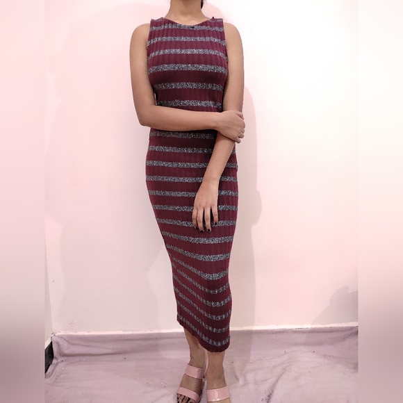 Dresses & Skirts - 💝Shimmer stripes maxi dress